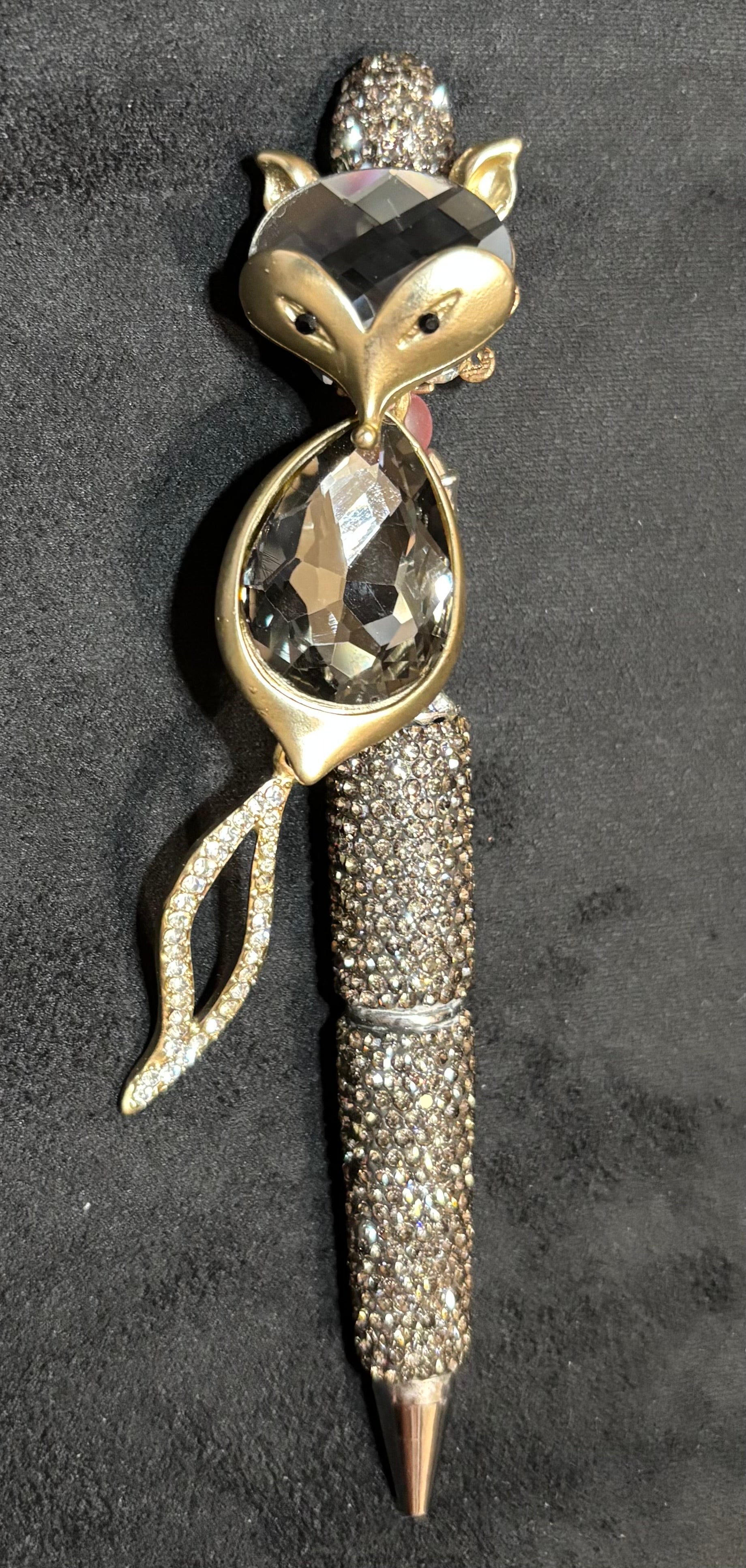 WHAT DOES THE FOX SAY - Beaded Charm, Keychain, Pen & Stretch Bracelet Set
