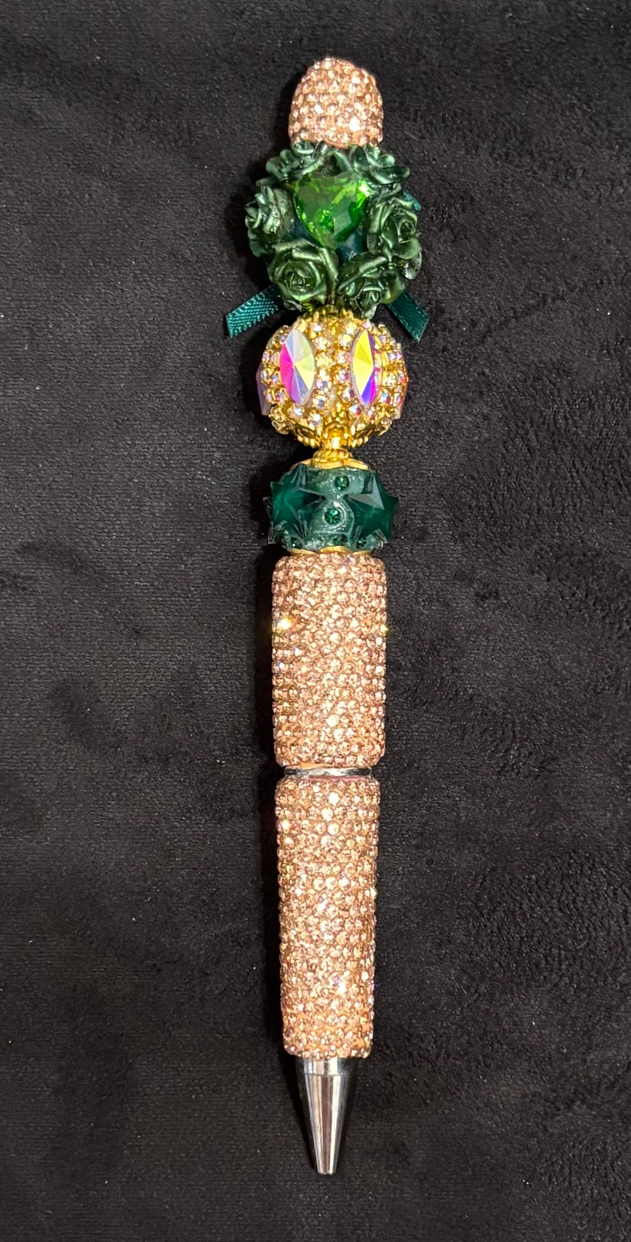 PEACH(ES) & GREEN - Beaded Charm, Keychain, Pen & Stretch Bracelet Set