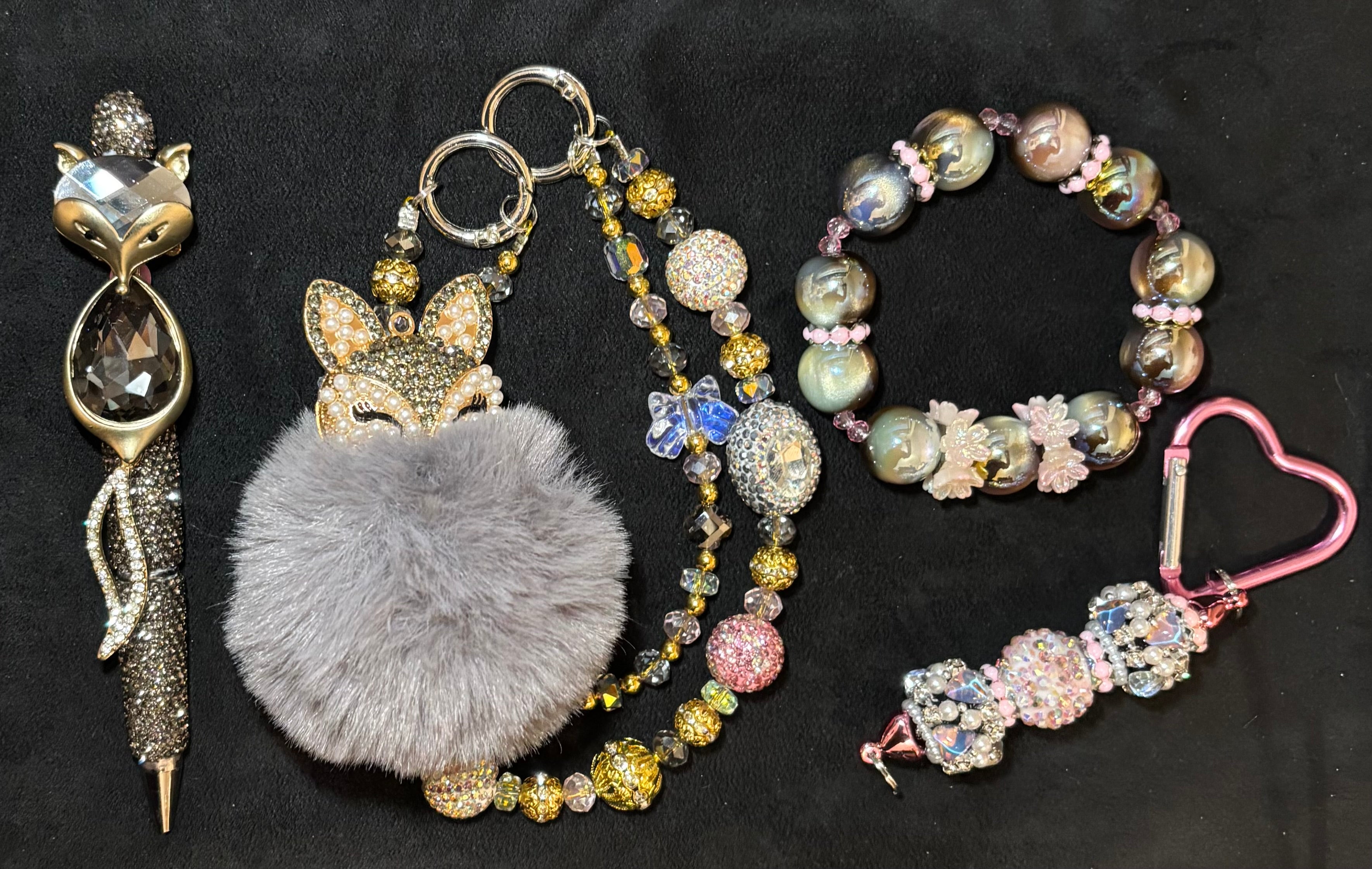 WHAT DOES THE FOX SAY - Beaded Charm, Keychain, Pen & Stretch Bracelet Set