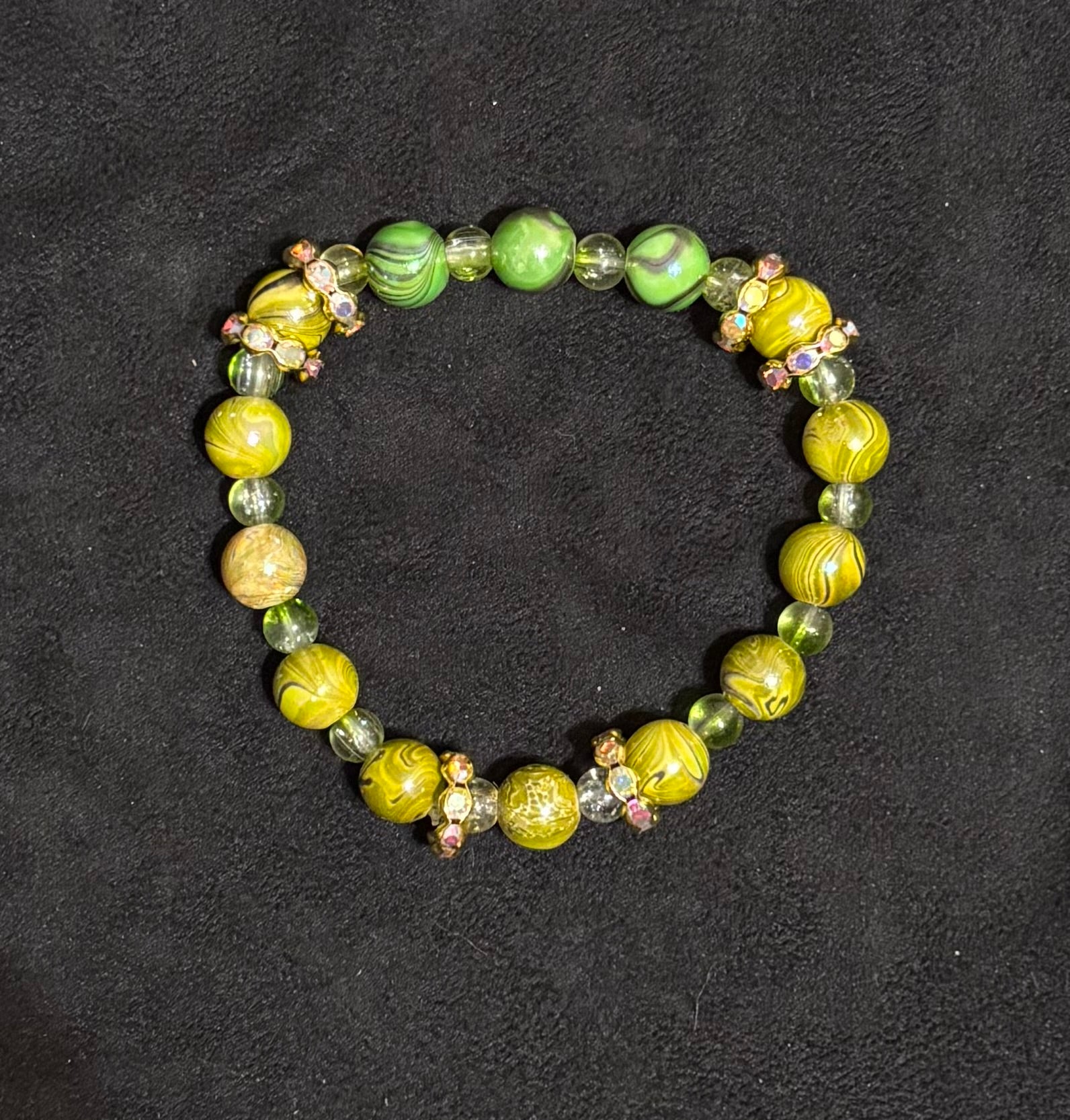 LOVE IN GREEN-Beaded Charm, Keychain Wristlet, Pen & Stretch Bracelet Set